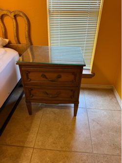 Night stand