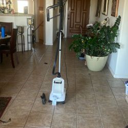 Deluxe Fabric Steamer Contain