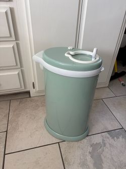 Ubbi diaper pail