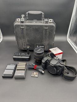 Canon EOS 40D DSLR Camera Kit – 28-135mm IS Lens, Battery Grip, Pelican Case + Extras