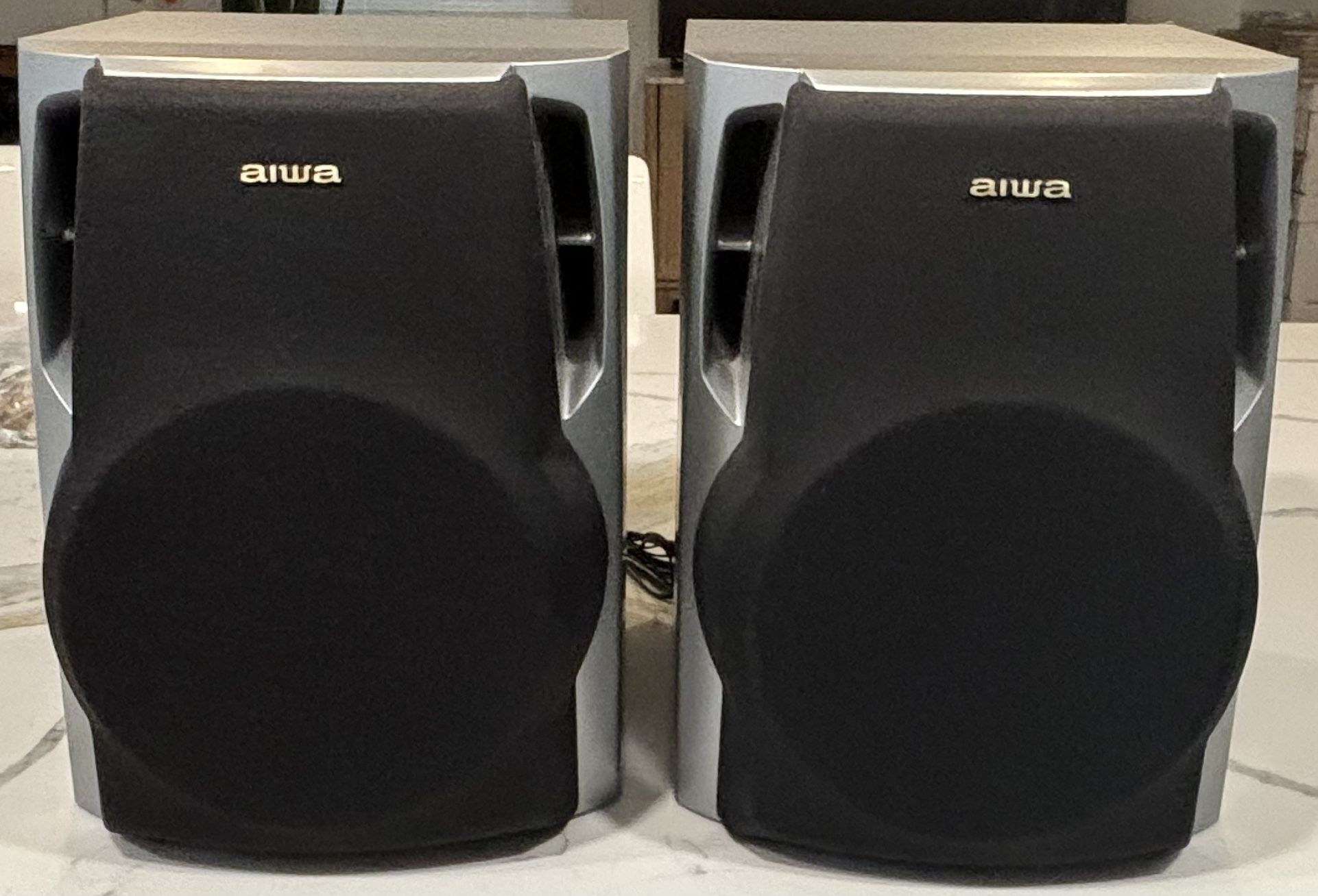 AIWA STEREO SPEAKERS SET SILVER