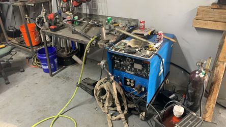 Miller dialarc tig welder with tank , torch, cables