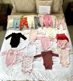 Like new Baby girl clothes 3-6 months Bundle