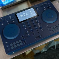 AlphaTheta Omnis-Duo All in One Battery Powered DJ System For Sale!