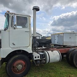 1974  Mack Cabover