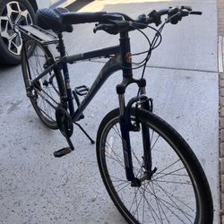 700cc Schwinn Trailway Bike