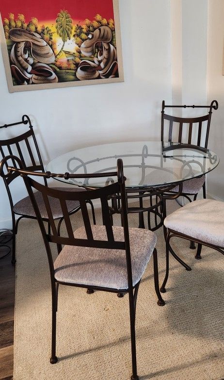 Dinning Table