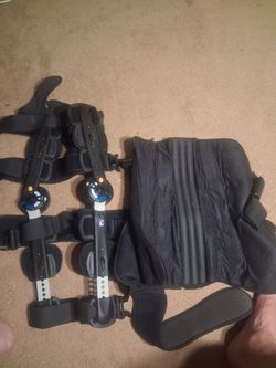 Knee braces