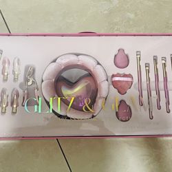 Glitz And Glam Makeup Set Brand New