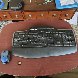 Logitech Wireless Desktop MK710 Keyboard & Mouse