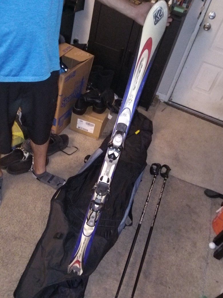 Skis K2 Four r Triaxial Braiding  142cm Scott Poles