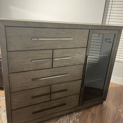 Gentlemen’s Chest 7 Drawer