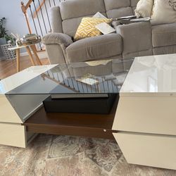 Modern White Coffee table
