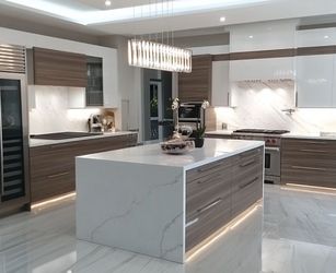 Custom Kitchen Cabinets