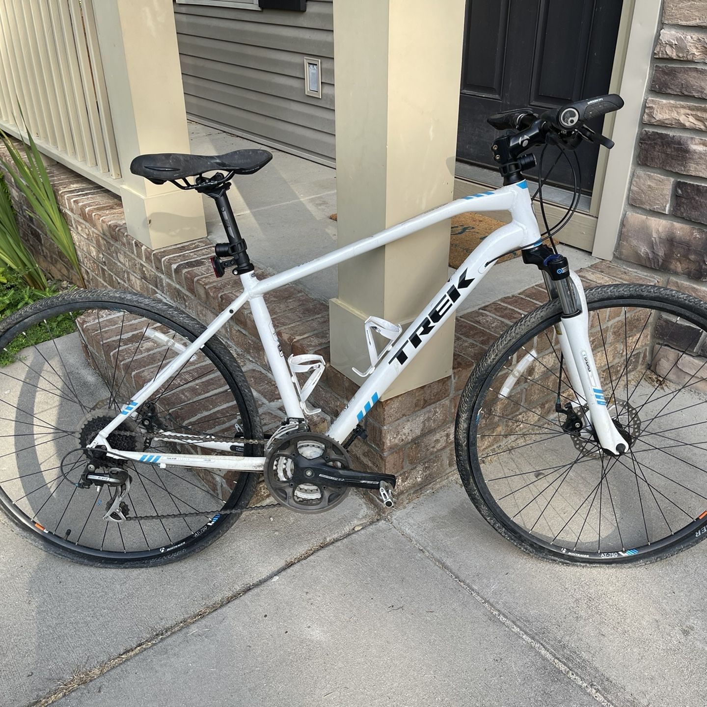 Trek Dual Sport 8.3 for Sale in Columbia, SC - OfferUp