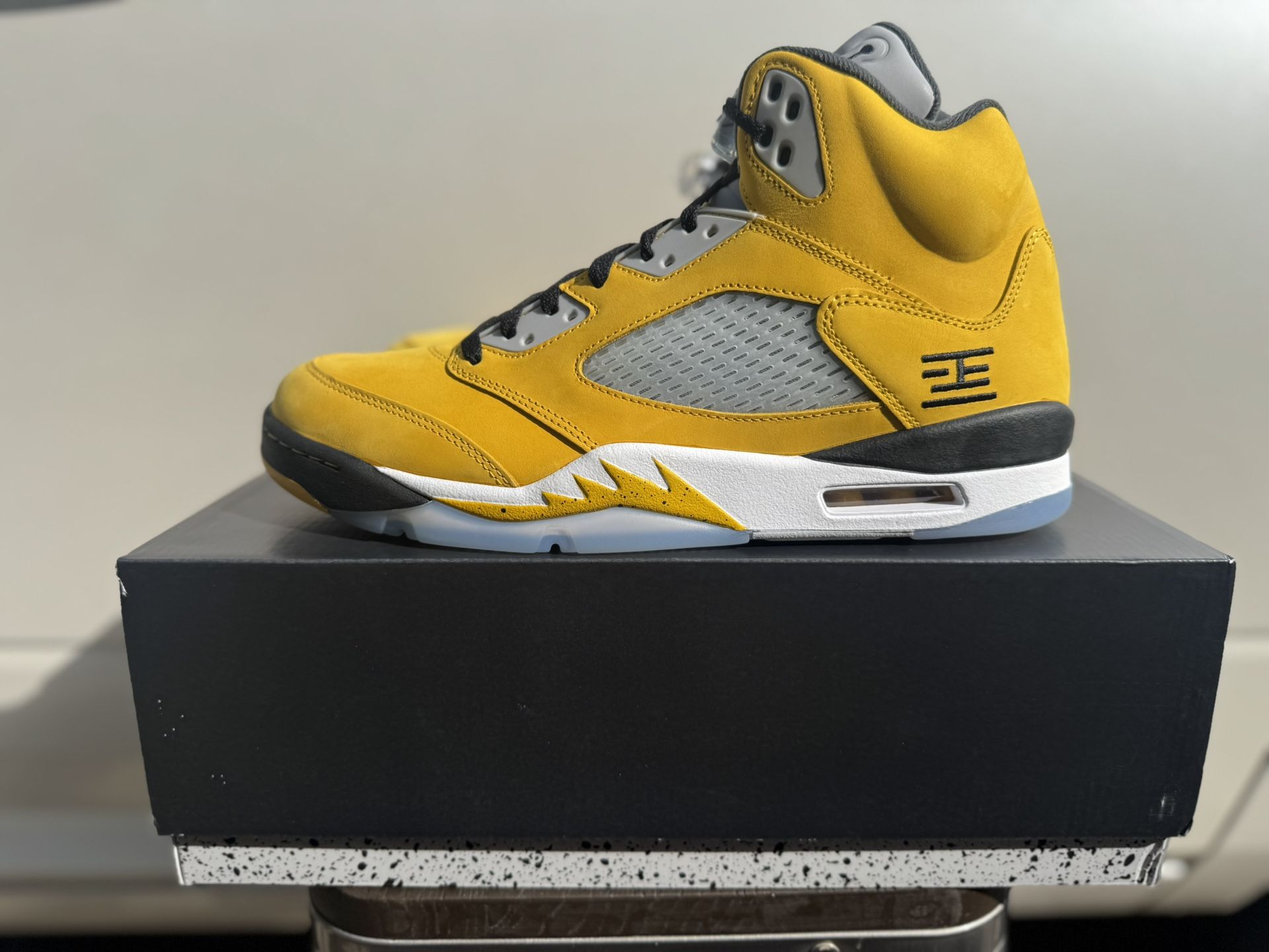 Air Jordan 5 Retro OG “Tokyo” 2025 (Size 13)