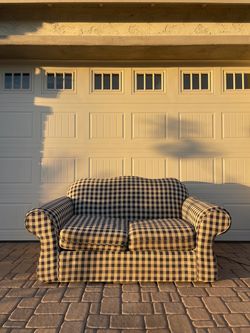 Gingham Vintage Sofa Love Seat