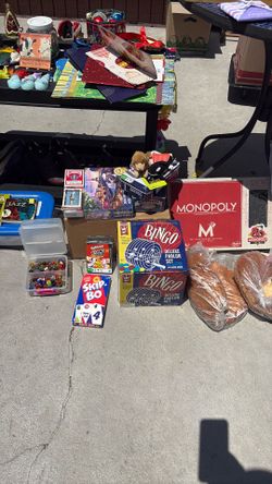 Yard sale in North Hollywood