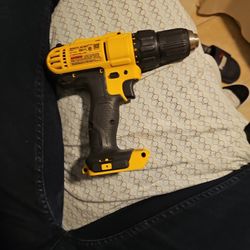 Taladro Dewalt. Drill Dewalt 