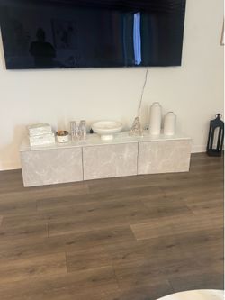 Tv stand