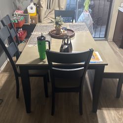 Dinning Table With 4 Chairs And Bench