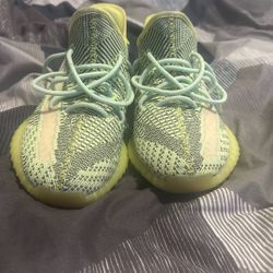Yeezy Boost 350 V2 Size 11
