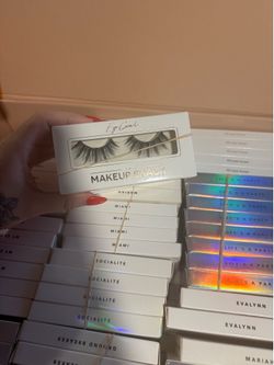 Strip Eyelashes