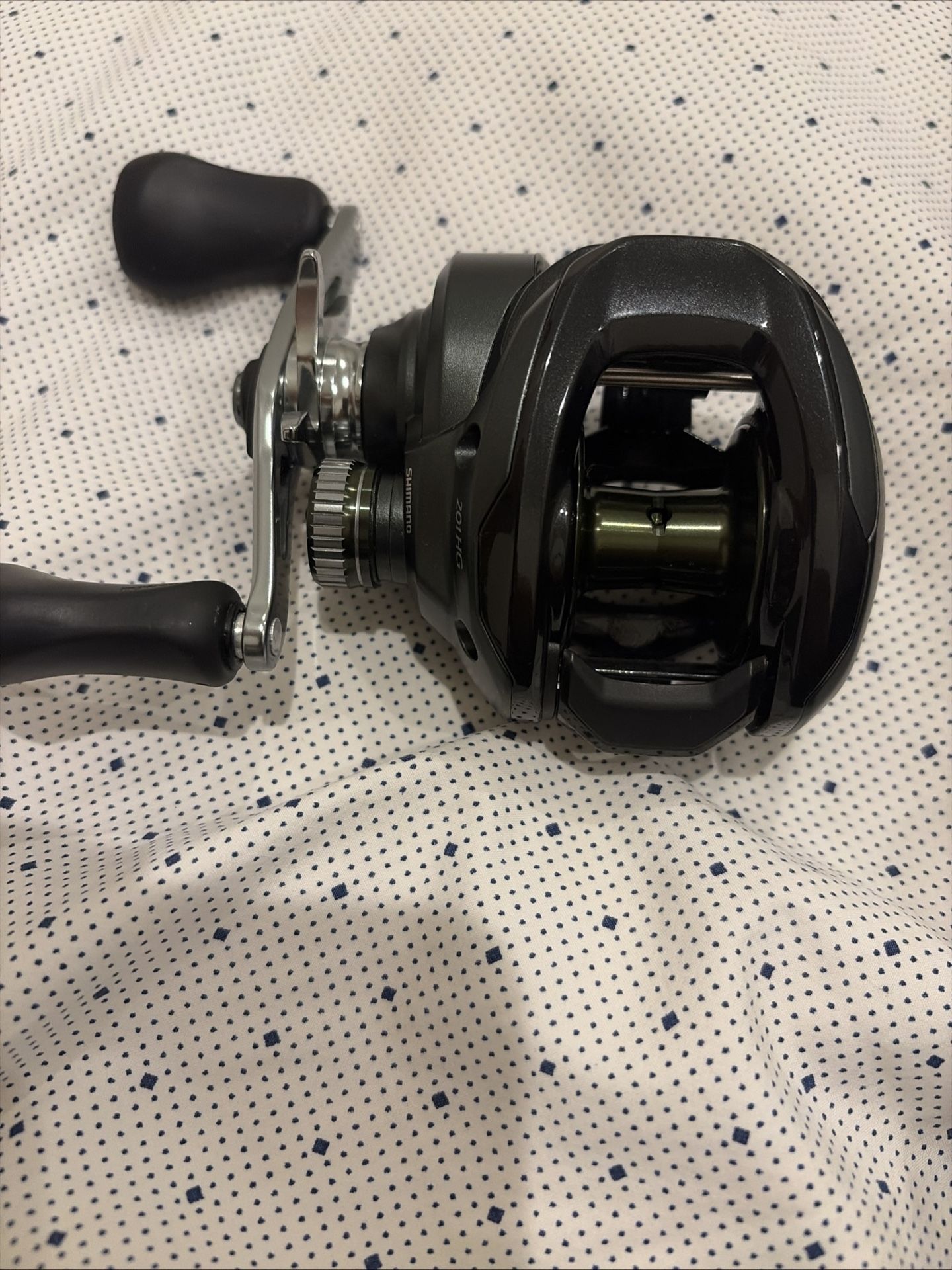  Shimano Curado M 201hg Bait caster 