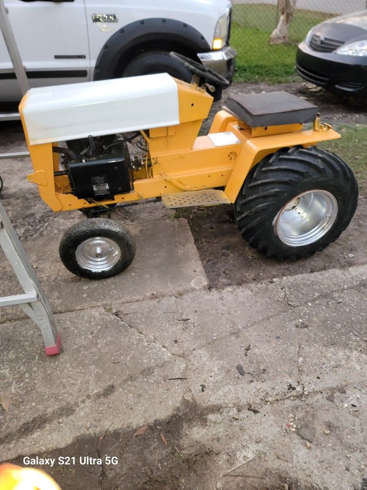 International Harvestor 124