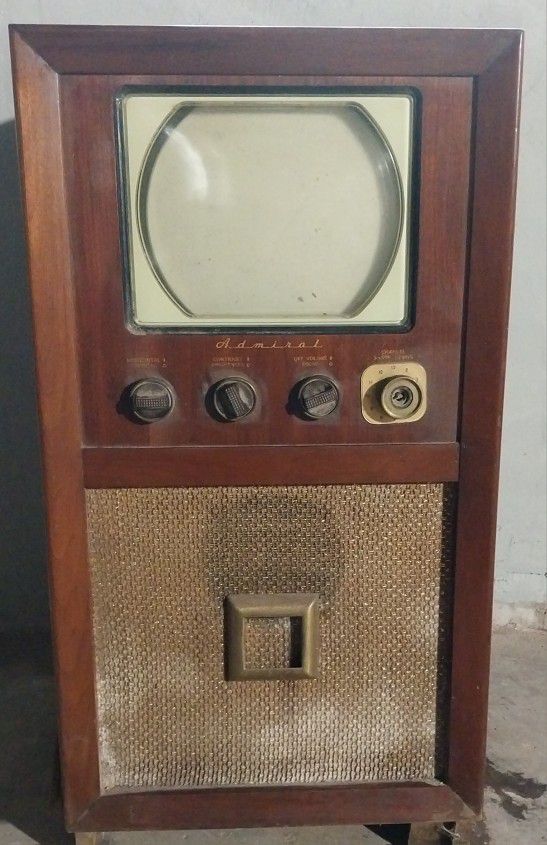 Antique Admiral TV