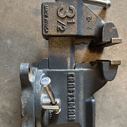 Vtg craftsman USA BENCH VISE w/ swivel base , 3.5 jaws