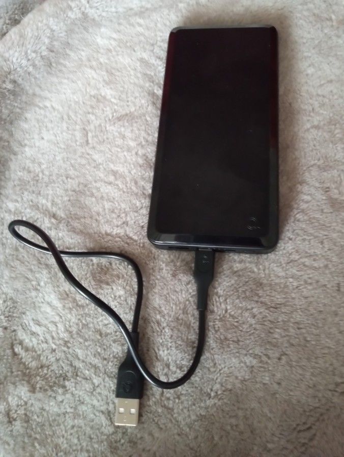 Quikcell Power Phone Charger 20K Portable