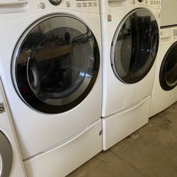 LG set Washer And gas Dryer Front Load “white” 