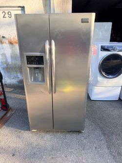 Fridgeidare refrigerator side by side stainless
