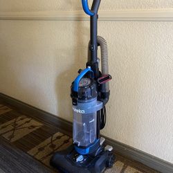 Eureka Power Speed Vacuum