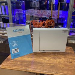 MacBook Air 13” M3 CPU/8GB RAM/256GB SSD