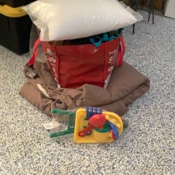 Free Women’s Clothing Bundle – Dresses, Tops, Jacket M-L