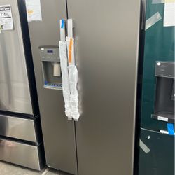 GE 25.3 cu. ft. Side-by-Side Refrigerator 