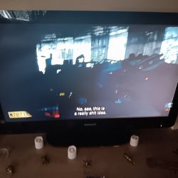 Phillips 32 Inch TV 