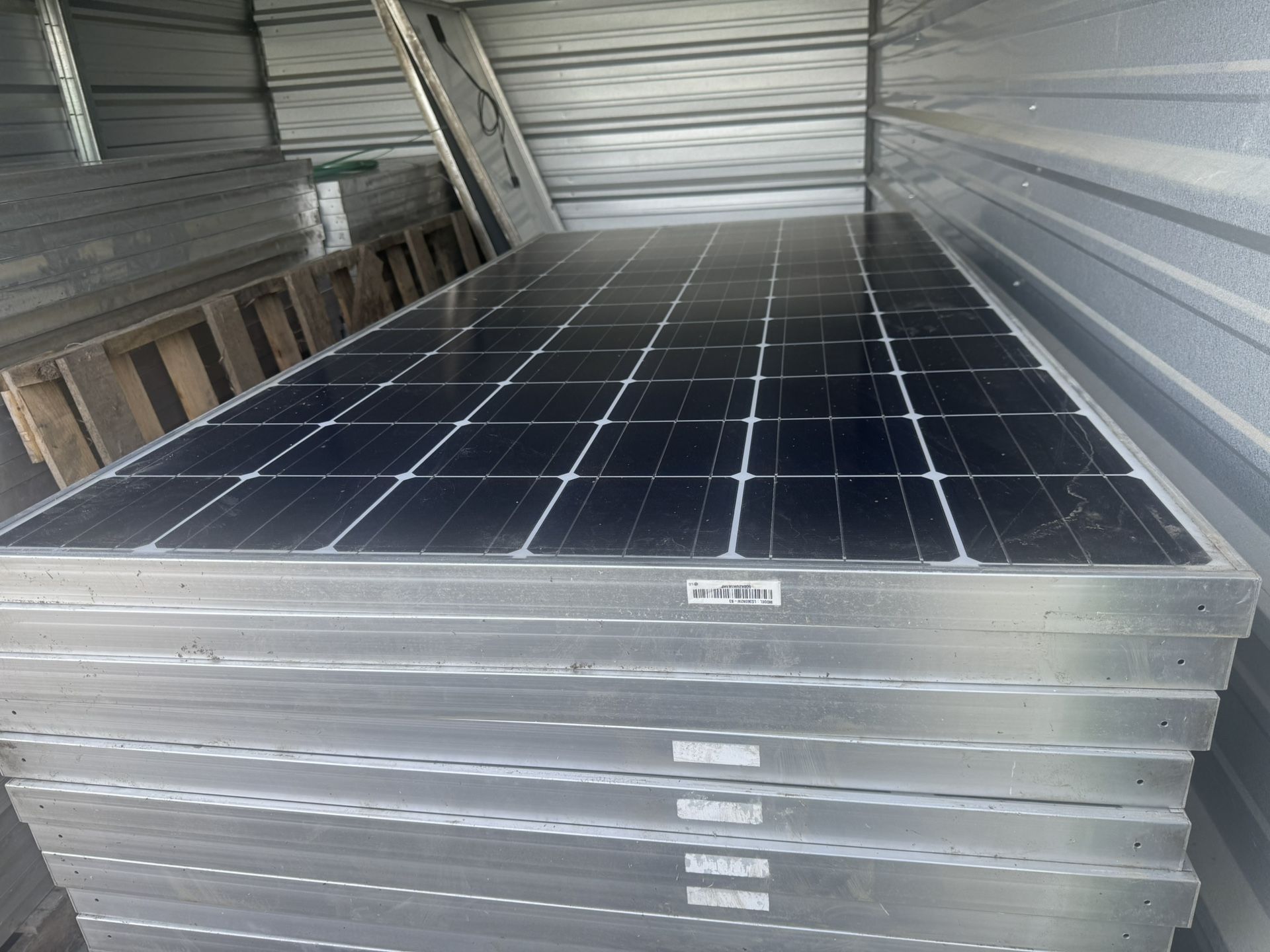 LG 365W COMMERCIAL SOLAR PANEL