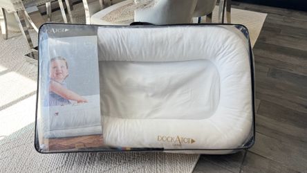 DockATot - Grand Dock, white. Size 9-36 months .