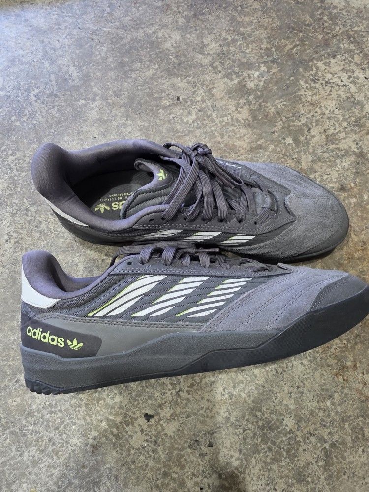 Adidas, Casual, Size 9