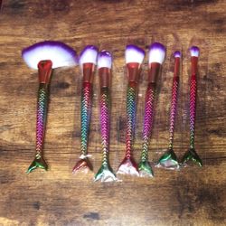 Brushes Brand New $5