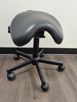 NEW DR.LOMILOMI Saddle Rolling Stool – $55 – Cosmetic Blemish