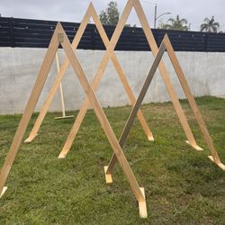 Wooden Triangles 