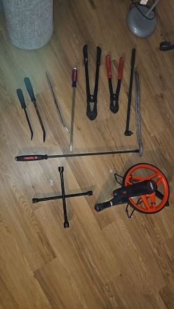 Garage Cleanout: Commercial & Mechanic Tool Lot (Milwaukee, Keson, Matco)