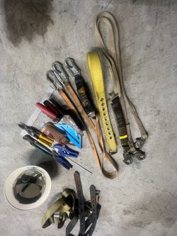 Regular Size Harness Hard hat And Miscellaneous Tools