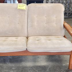 Dominic Møbler MCM Love Seat