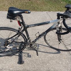 Giant TCR Limited Full Carbon Small Frame Road Bike  Ultegra groupset, Bontrager Carbon powertap Rear Wheel,  TT Bars added, Xero  light front wheel a