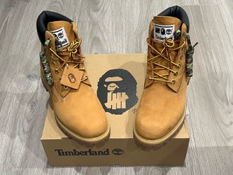 Size: 10.5 Timberland 6” Boot  Bape X Undefeated